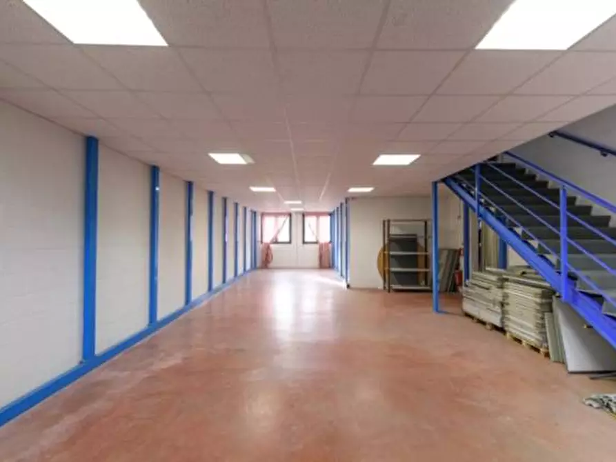 Immagine 5 di Capannone industriale in affitto  in Via Pian Masino a Arenzano