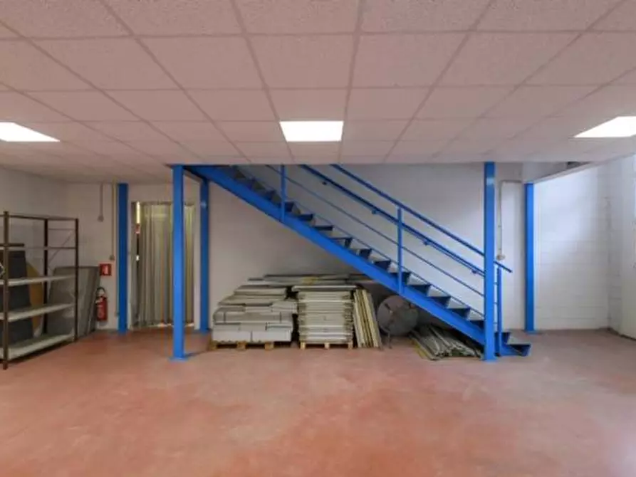 Immagine 8 di Capannone industriale in affitto  in Via Pian Masino a Arenzano