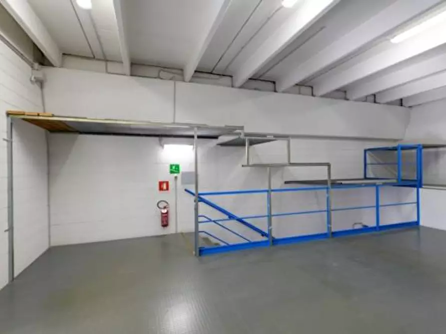 Immagine 14 di Capannone industriale in affitto  in Via Pian Masino a Arenzano