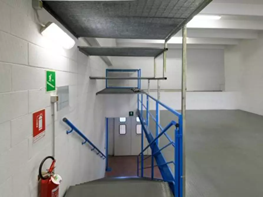 Immagine 16 di Capannone industriale in affitto  in Via Pian Masino a Arenzano