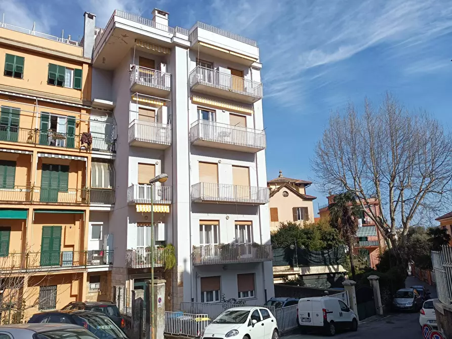 Immagine 1 di Appartamento in affitto  in Via Mina a Arenzano