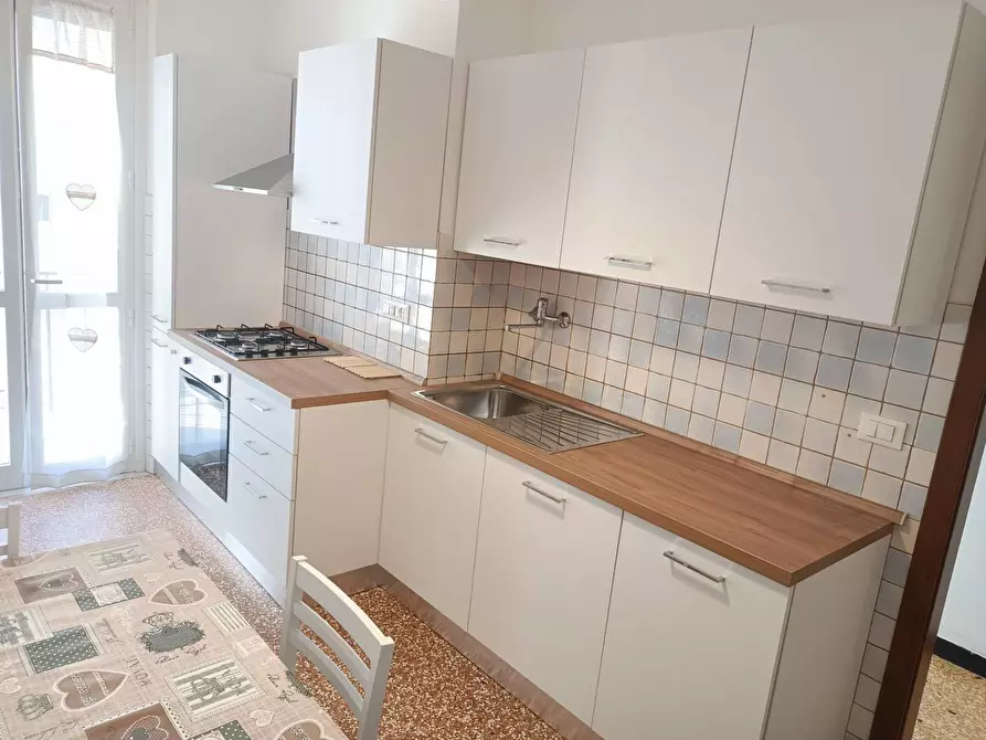 Immagine 13 di Appartamento in affitto  in Via Torino a Arenzano