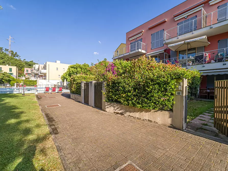 Immagine 7 di Appartamento in vendita  in Via Caproni a Arenzano