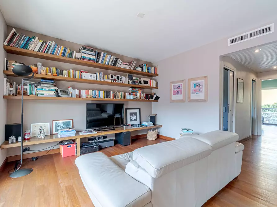 Immagine 9 di Appartamento in vendita  in Via Caproni a Arenzano