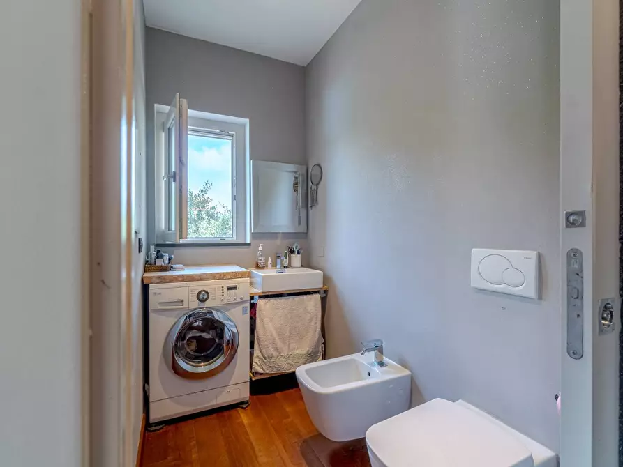 Immagine 26 di Appartamento in vendita  in Via Caproni a Arenzano