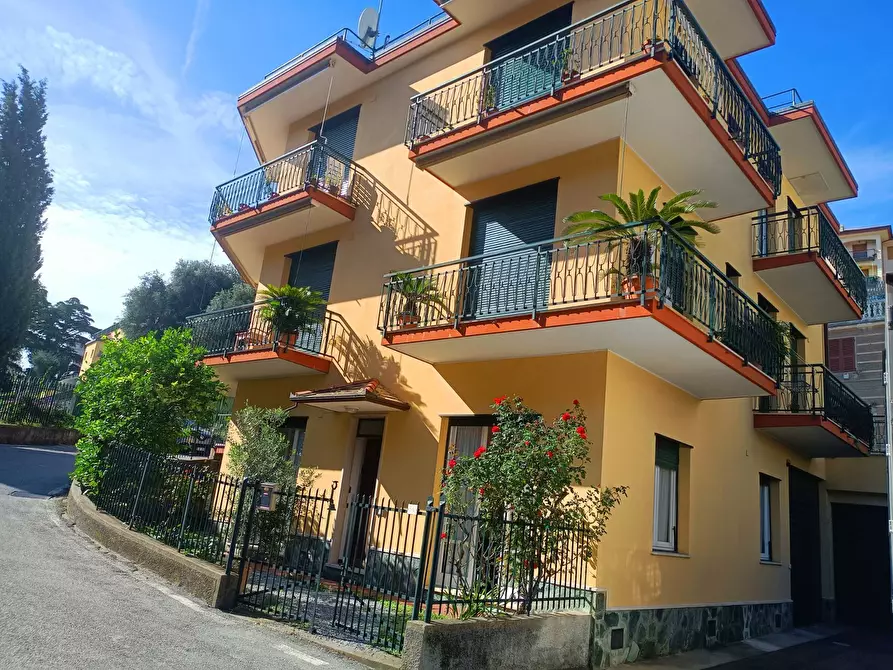 Immagine 1 di Appartamento in affitto  in Via Mina a Arenzano
