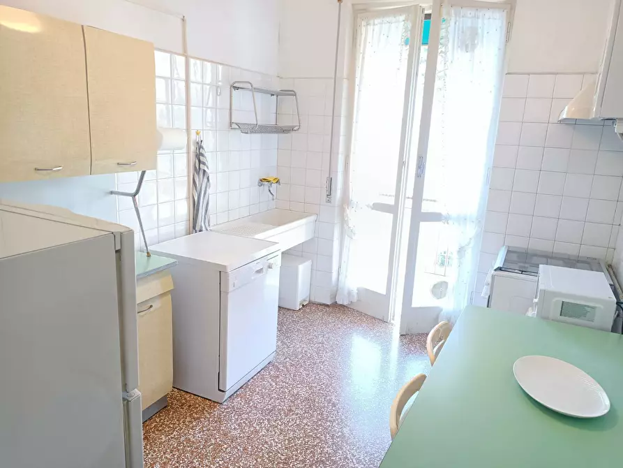 Immagine 12 di Appartamento in affitto  in Via Torino a Arenzano