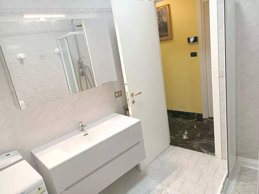 Immagine 20 di Appartamento in affitto  in Via Buonarroti a Arenzano