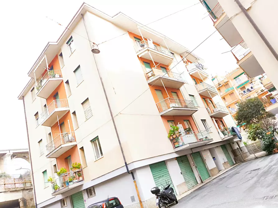 Immagine 1 di Appartamento in vendita  in Via Trieste a Arenzano