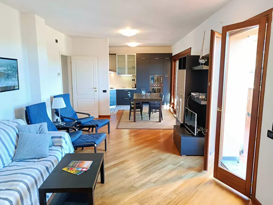 Immagine 7 di Appartamento in vendita  in Via al Golf a Cogoleto