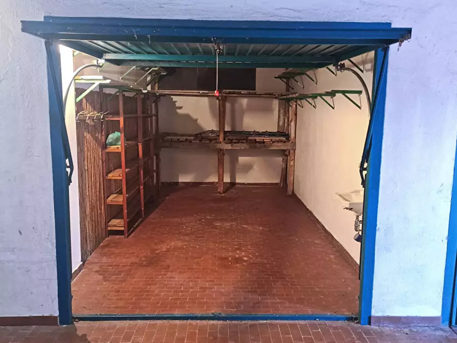 Immagine 7 di Box auto in affitto  in Via Maxio a Arenzano