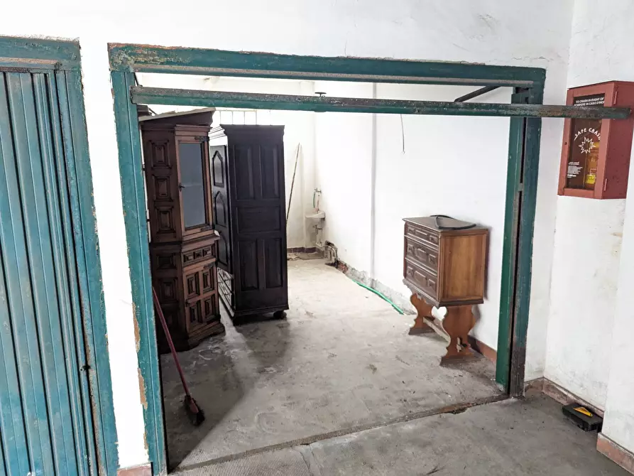 Immagine 4 di Box auto in vendita  in Via Belvedere a Cogoleto