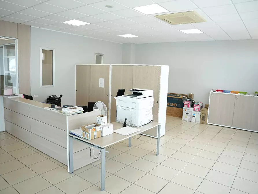 Immagine 8 di Locale commerciale in affitto  in via giovanni agnelli a Beinette