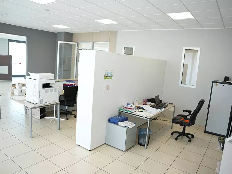 Immagine 9 di Locale commerciale in affitto  in via giovanni agnelli a Beinette