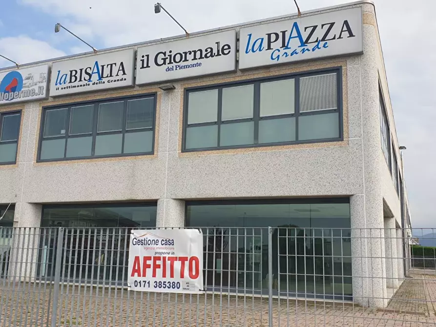 Immagine 18 di Locale commerciale in affitto  in via giovanni agnelli a Beinette