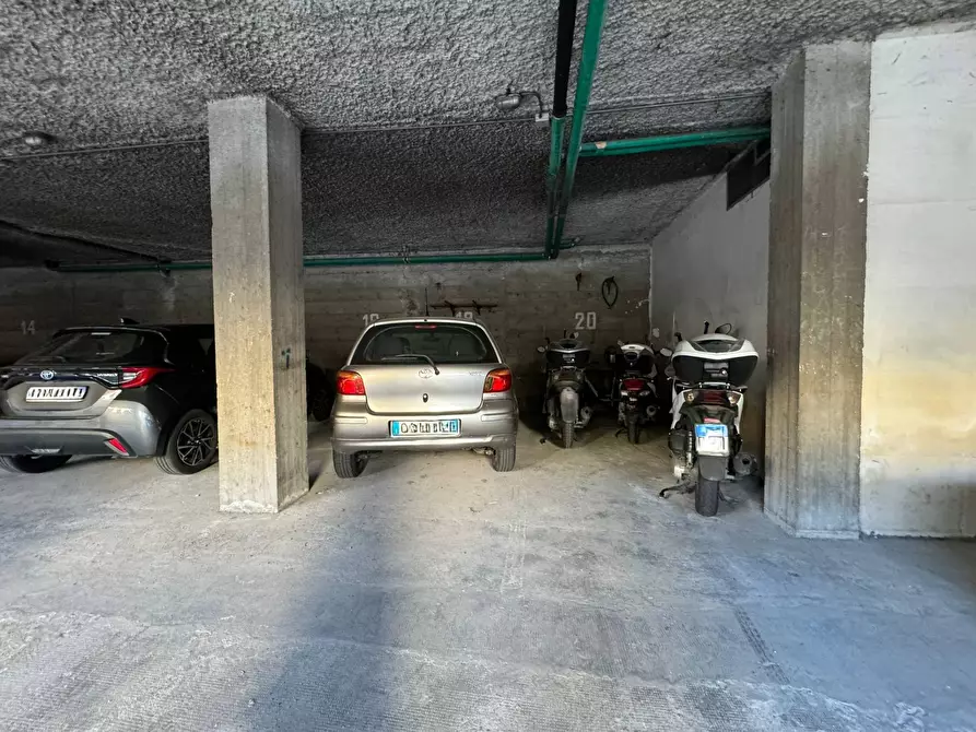 Immagine 9 di Box auto in vendita  in Via Luigi Morandi a Firenze