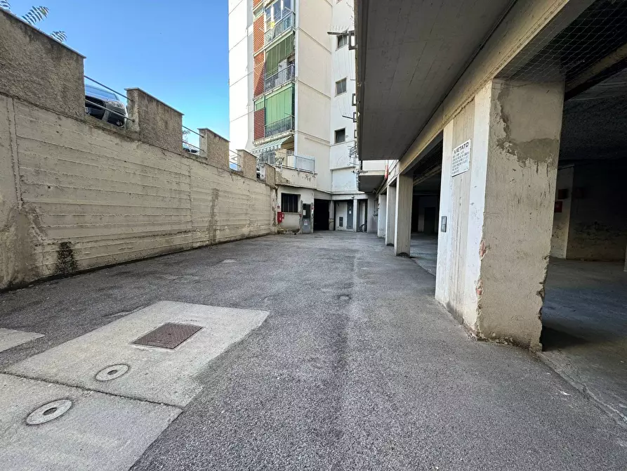 Immagine 12 di Box auto in vendita  in Via Luigi Morandi a Firenze