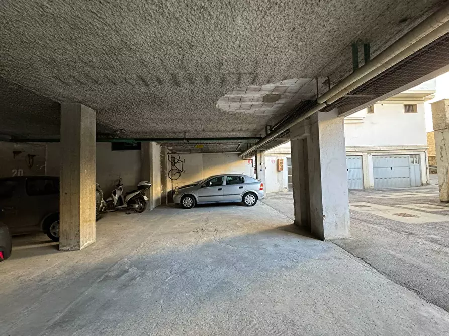 Immagine 17 di Box auto in vendita  in Via Luigi Morandi a Firenze