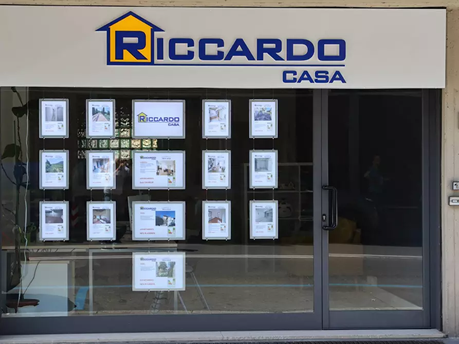 Immagine 20 di Box auto in vendita  in Via Reginaldo Giuliani a Firenze