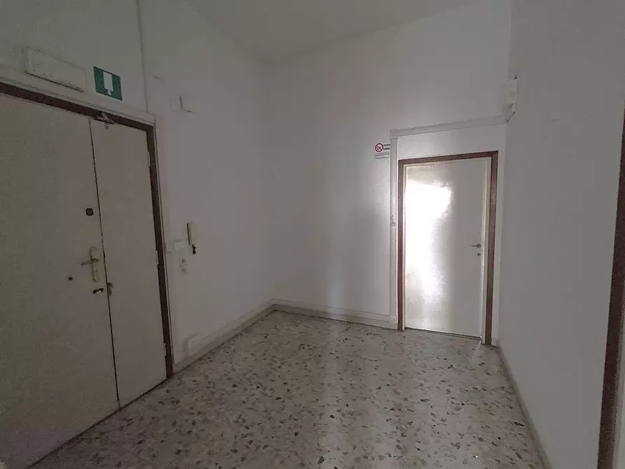 Immagine 5 di Ufficio in affitto  in Via Giulio Caccini a Firenze