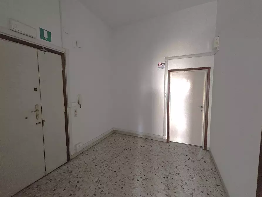 Immagine 6 di Ufficio in affitto  in Via Giulio Caccini a Firenze