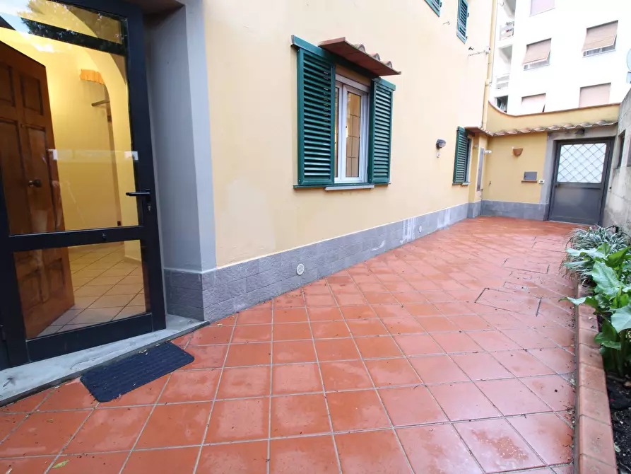 Immagine 20 di Appartamento in vendita  in via delle panche a Firenze