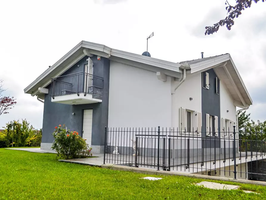 Immagine 1 di Villa in vendita  in Strada Chieri a Pecetto Torinese