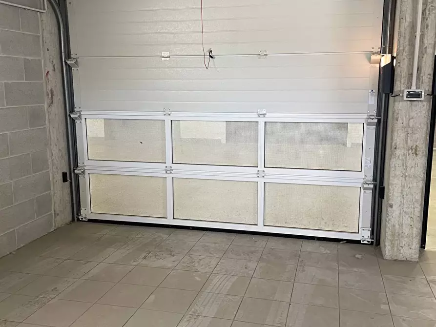 Immagine 3 di Box auto in vendita  in Strada Guido Volante a Torino