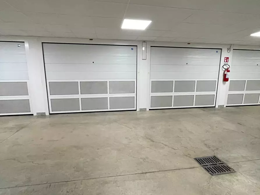 Immagine 5 di Box auto in vendita  in Strada Guido Volante a Torino