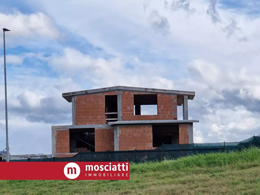 Immagine 4 di Villa in vendita  in Sainale a Matelica