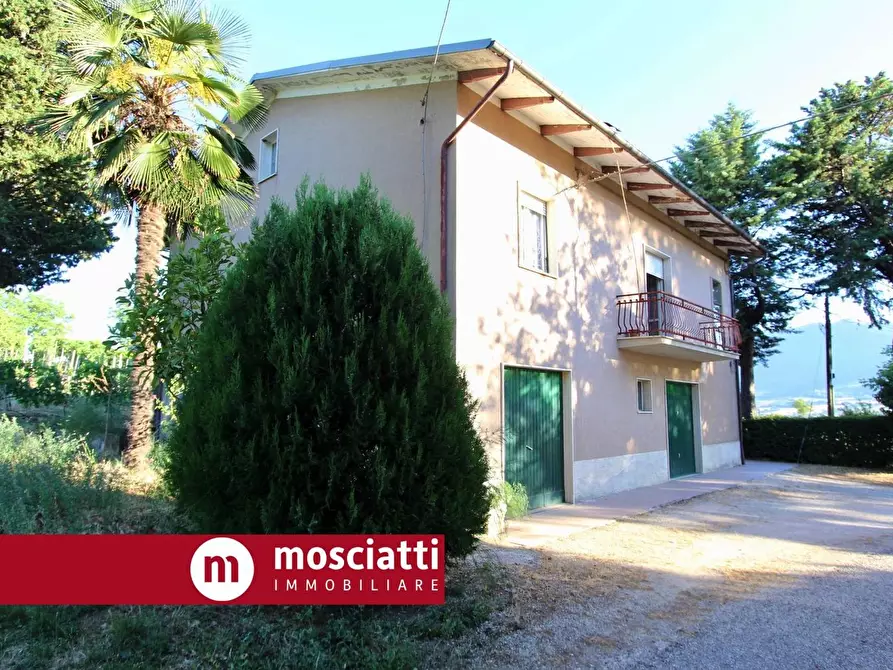 Immagine 3 di Casa indipendente in vendita  in Collepere a Matelica