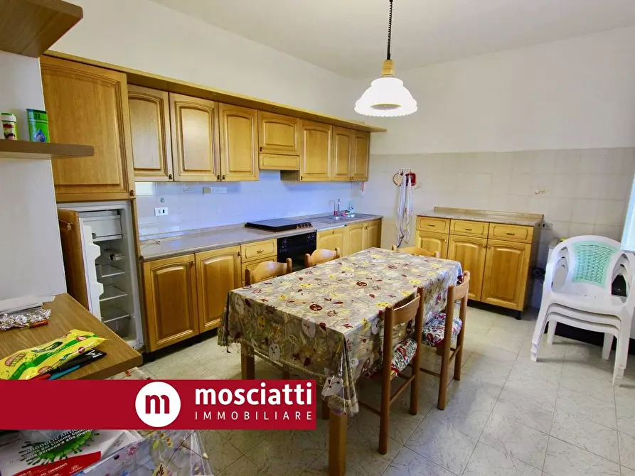 Immagine 11 di Casa indipendente in vendita  in Collepere a Matelica