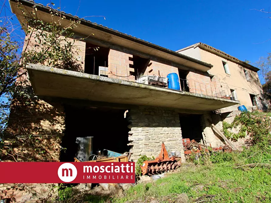 Immagine 3 di Rustico / casale in vendita  in Vocabolo Casoio a Matelica