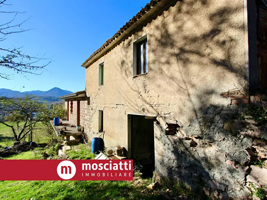 Immagine 5 di Rustico / casale in vendita  in Vocabolo Casoio a Matelica
