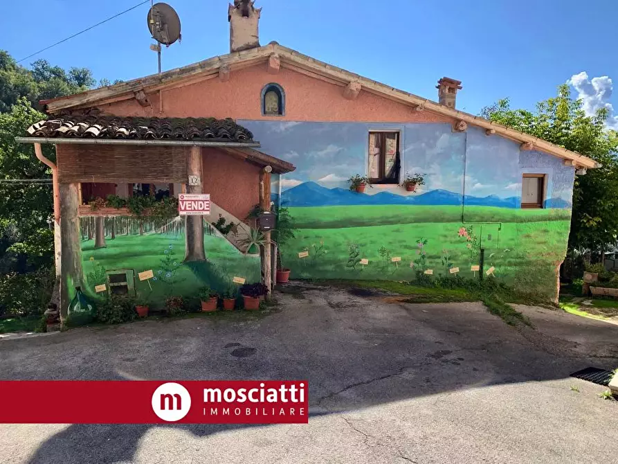 Immagine 3 di Casa indipendente in vendita  in Braccano a Matelica