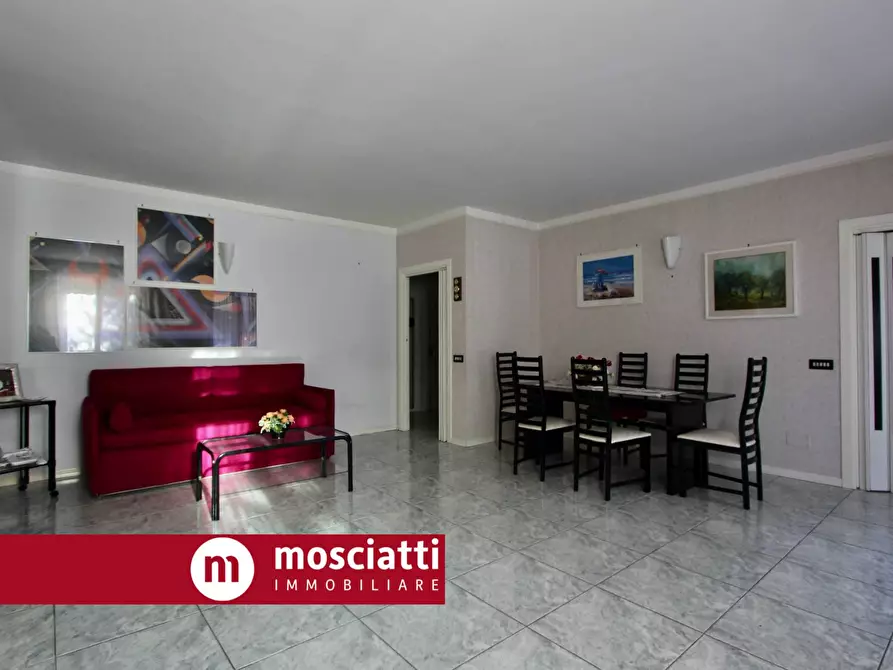 Immagine 4 di Appartamento in vendita  in Viale Marconi a Matelica