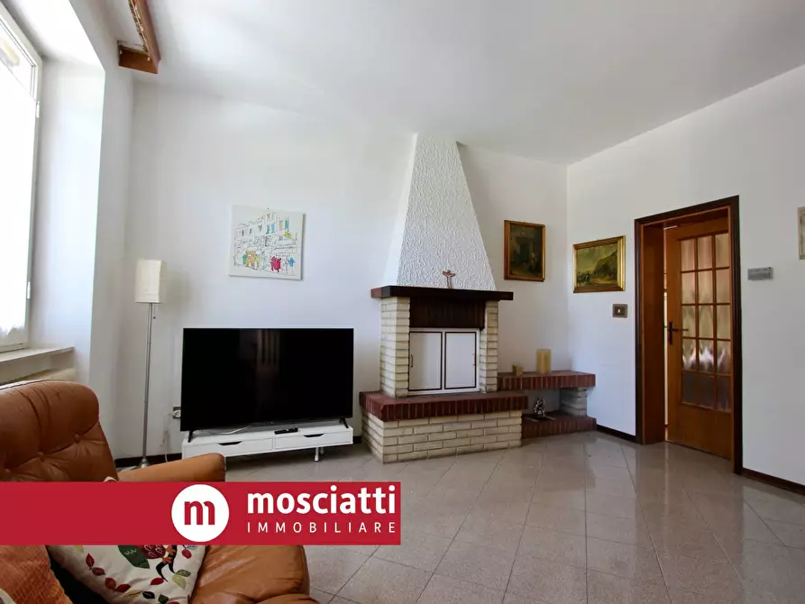 Immagine 4 di Casa indipendente in vendita  in Via San Rocco a Matelica