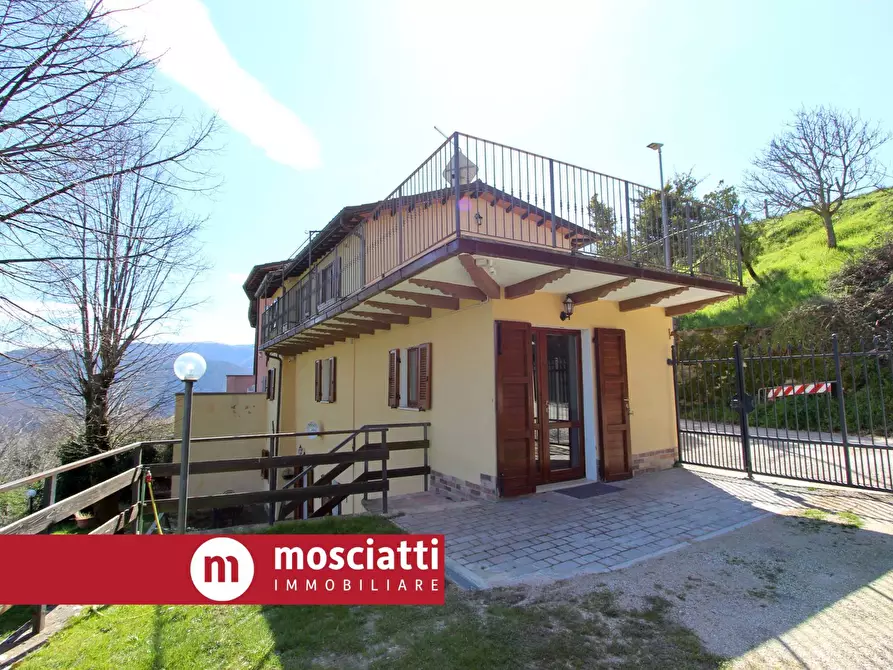 Immagine 1 di Casa indipendente in vendita  in Frazione Cellerano a Nocera Umbra