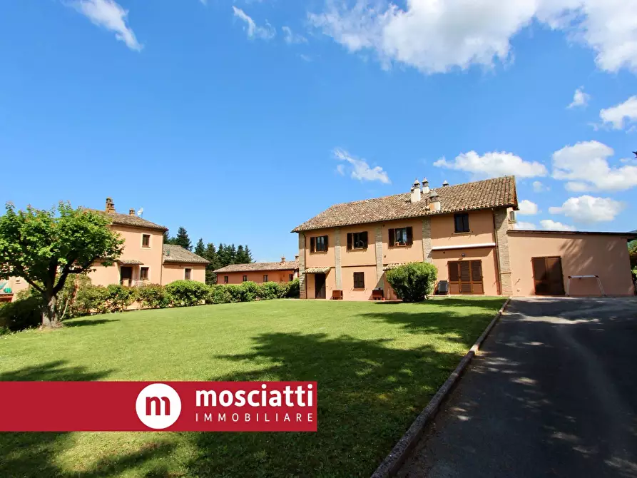 Immagine 2 di Rustico / casale in vendita  in Località Collina a Matelica