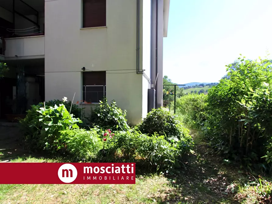 Immagine 1 di Appartamento in vendita  in Viale Cesare Battisti a Matelica
