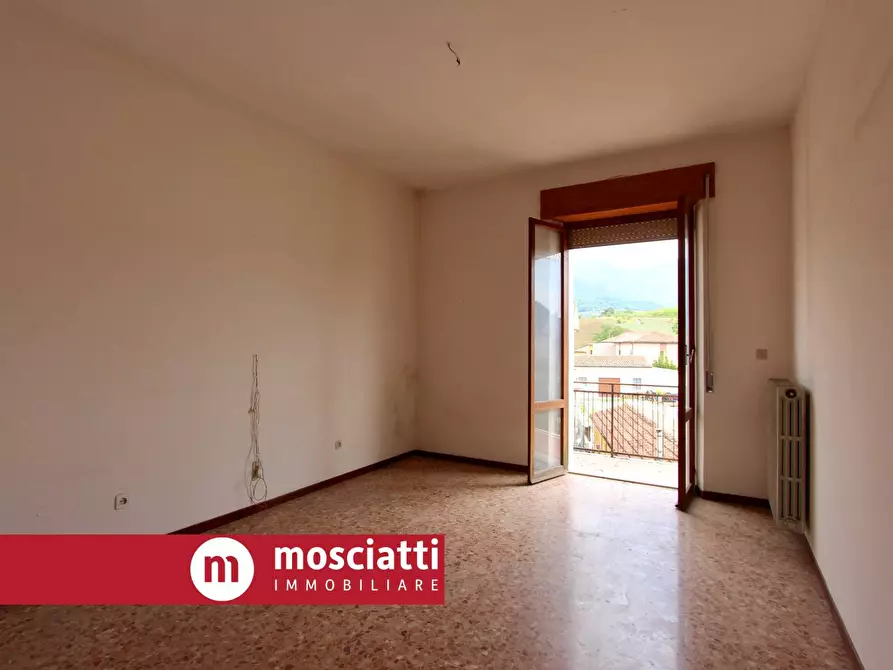 Immagine 10 di Appartamento in vendita  in Via Belisario a Cerreto D'esi