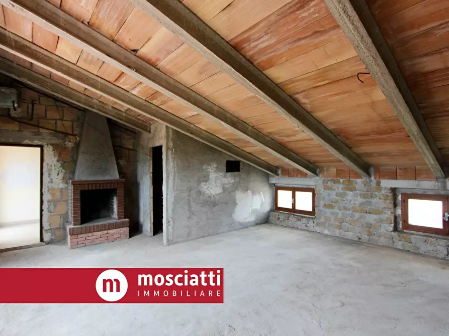 Immagine 12 di Appartamento in vendita  in Via Belisario a Cerreto D'esi