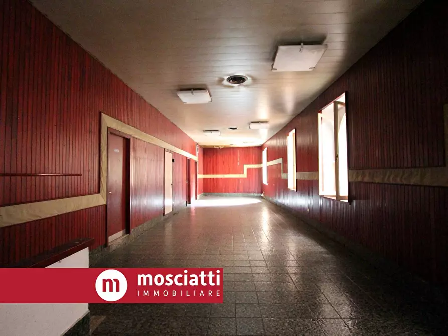 Immagine 7 di Locale commerciale in vendita  in Corso Vittorio Emanuele a Matelica