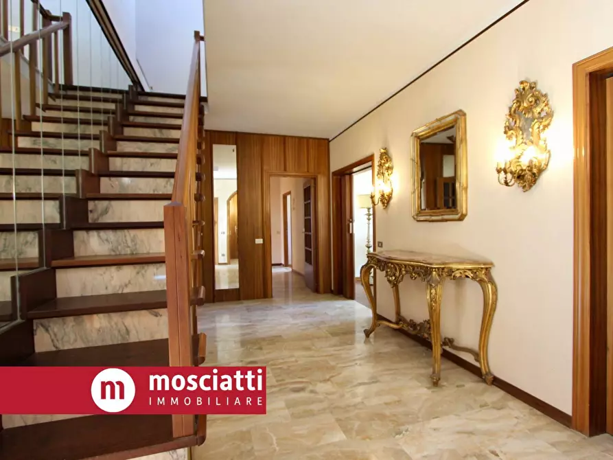 Immagine 10 di Multiproprietà in vendita  in Via Roma a Matelica