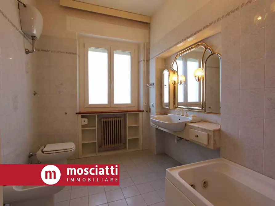 Immagine 20 di Multiproprietà in vendita  in Via Roma a Matelica