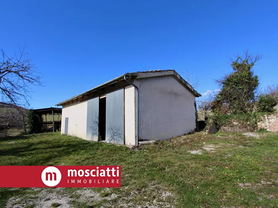 Immagine 10 di Rustico / casale in vendita  in Vocabolo San Gregorio Alto a Matelica