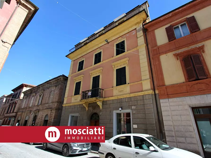 Immagine 2 di Appartamento in vendita  in Corso Vittorio Emanuele a Matelica