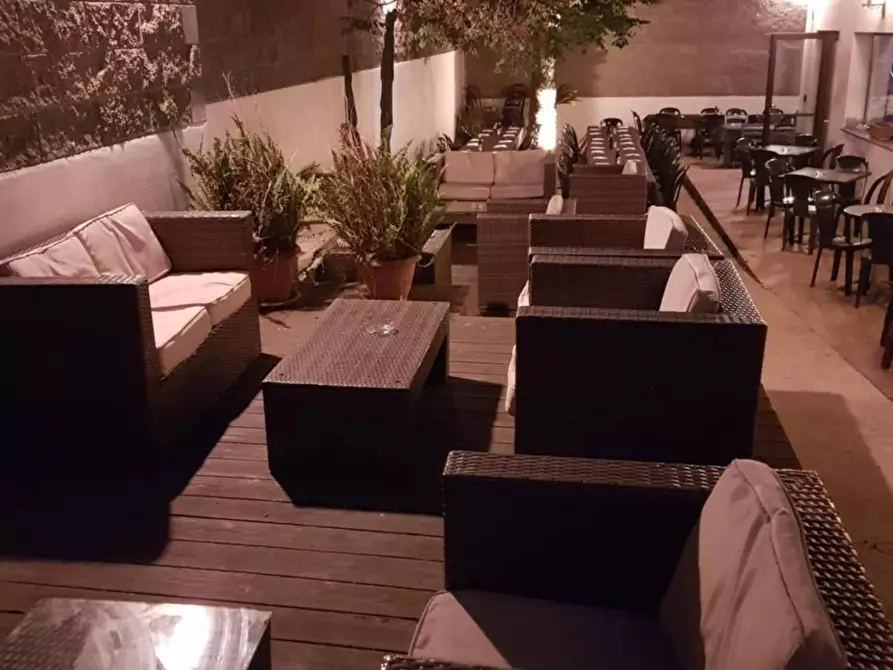 Immagine 9 di Attività commerciale in vendita  in Via Roma a Sinnai