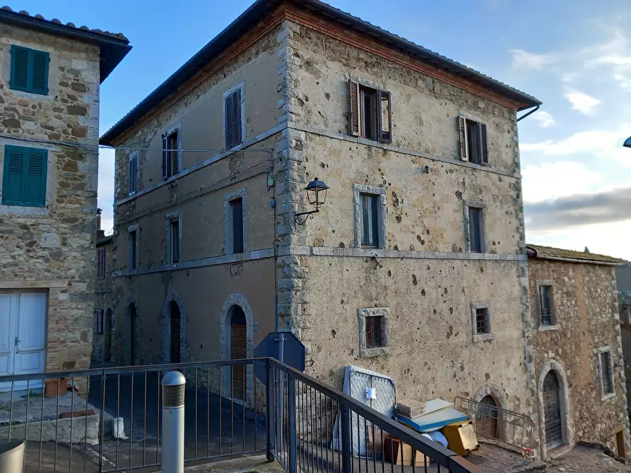 Immagine 1 di Appartamento in vendita  in piaggia della porta a Montalcino