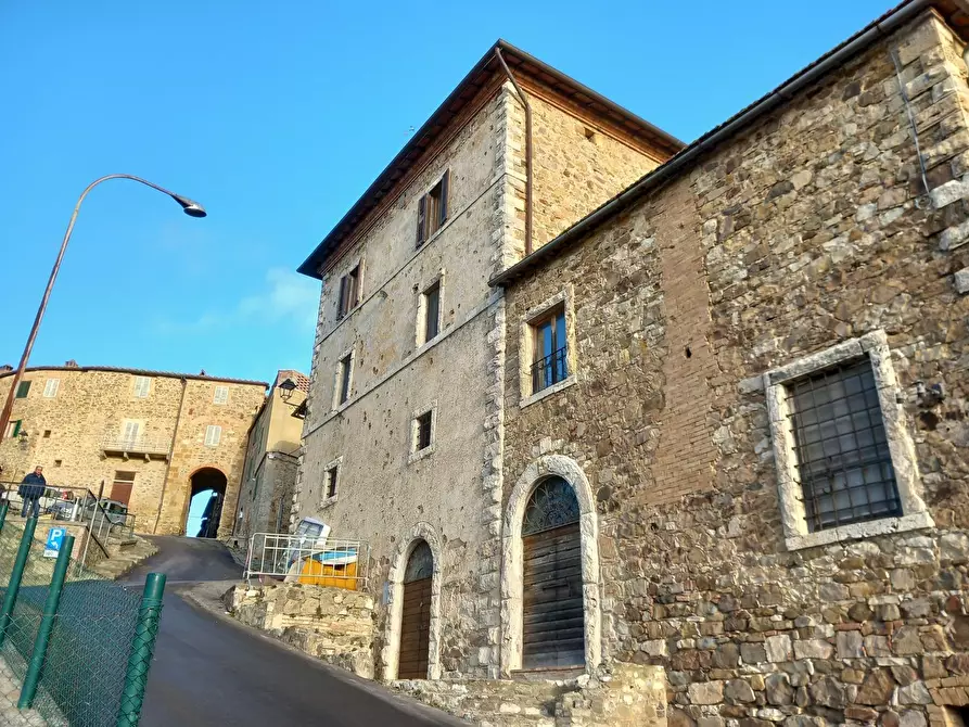 Immagine 3 di Appartamento in vendita  in piaggia della porta a Montalcino